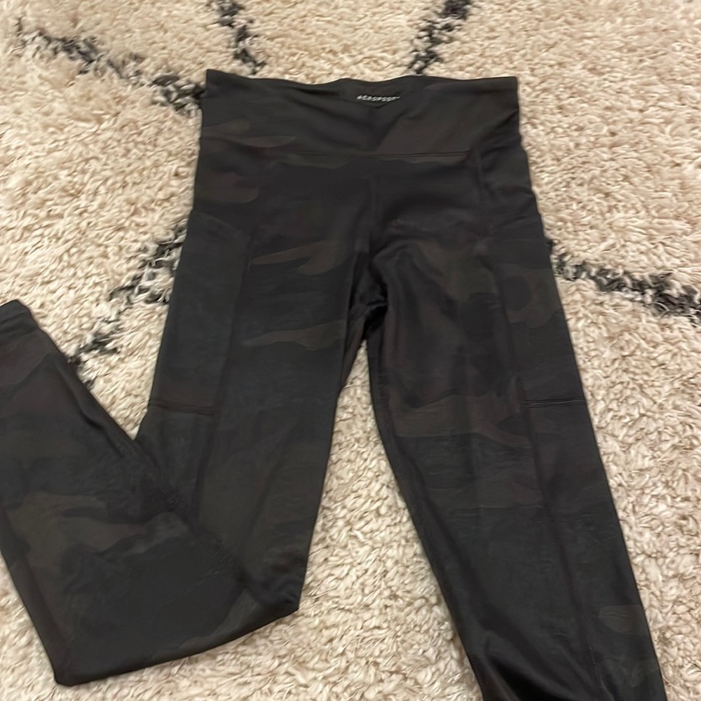 Camo leggings